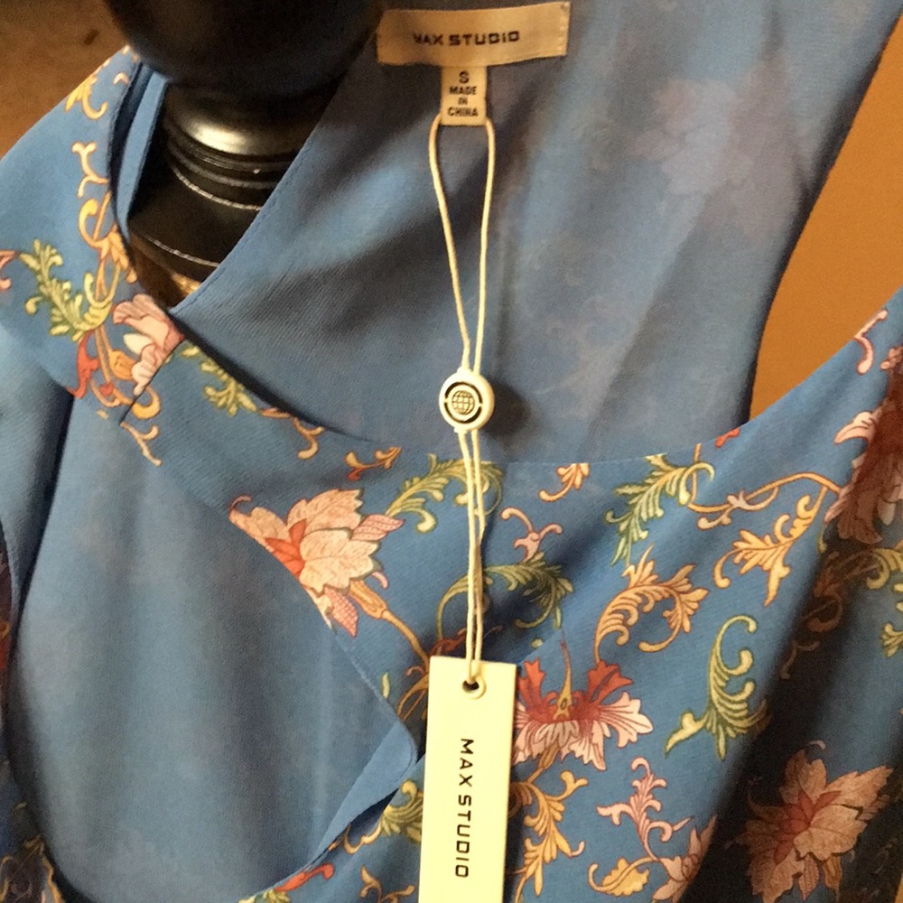 Max Studio Polyester Floral Print Sleeveless Top - Picture 6 of 6